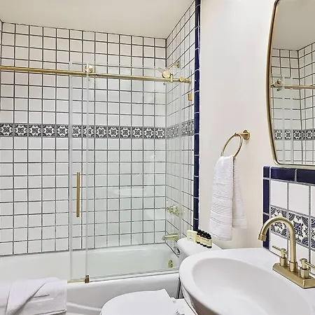 Dos Hermanas 5 Downtown 1br 1ba Holiday home